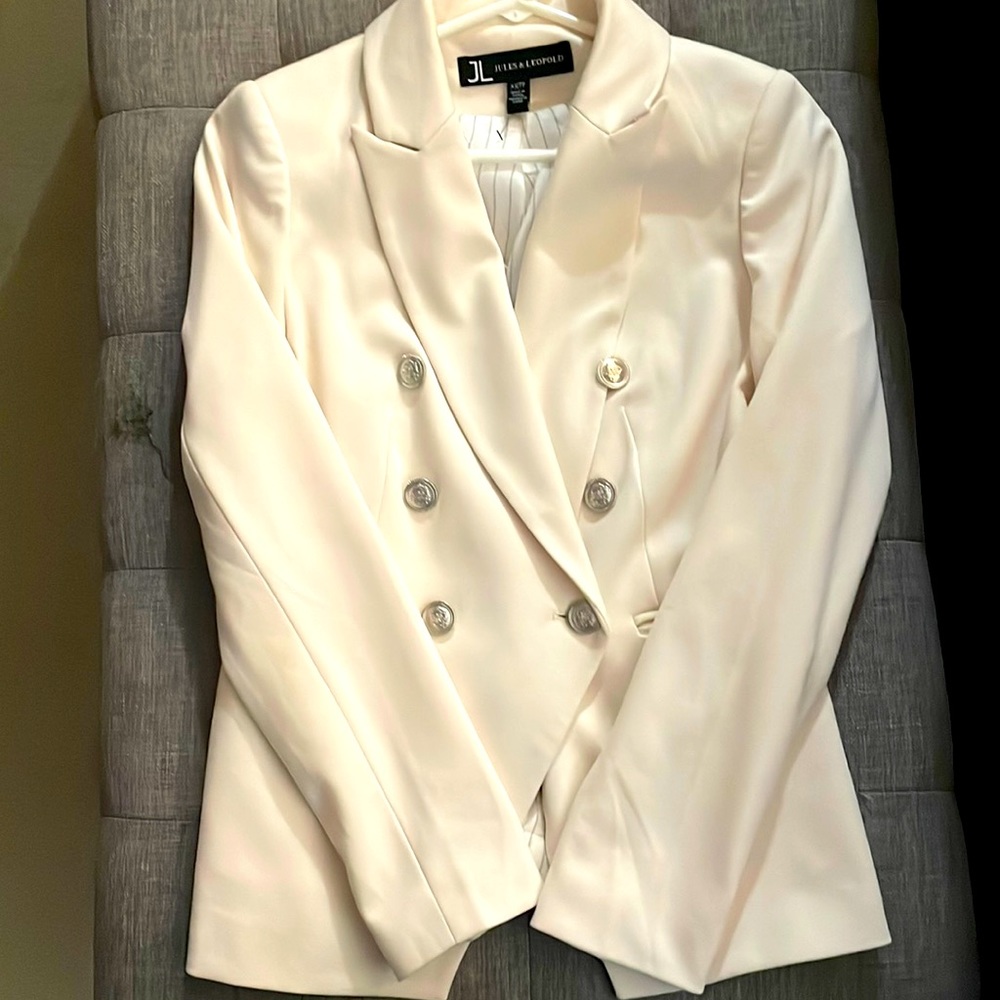 Jules & Leopold (6) button ladies fitted blazer